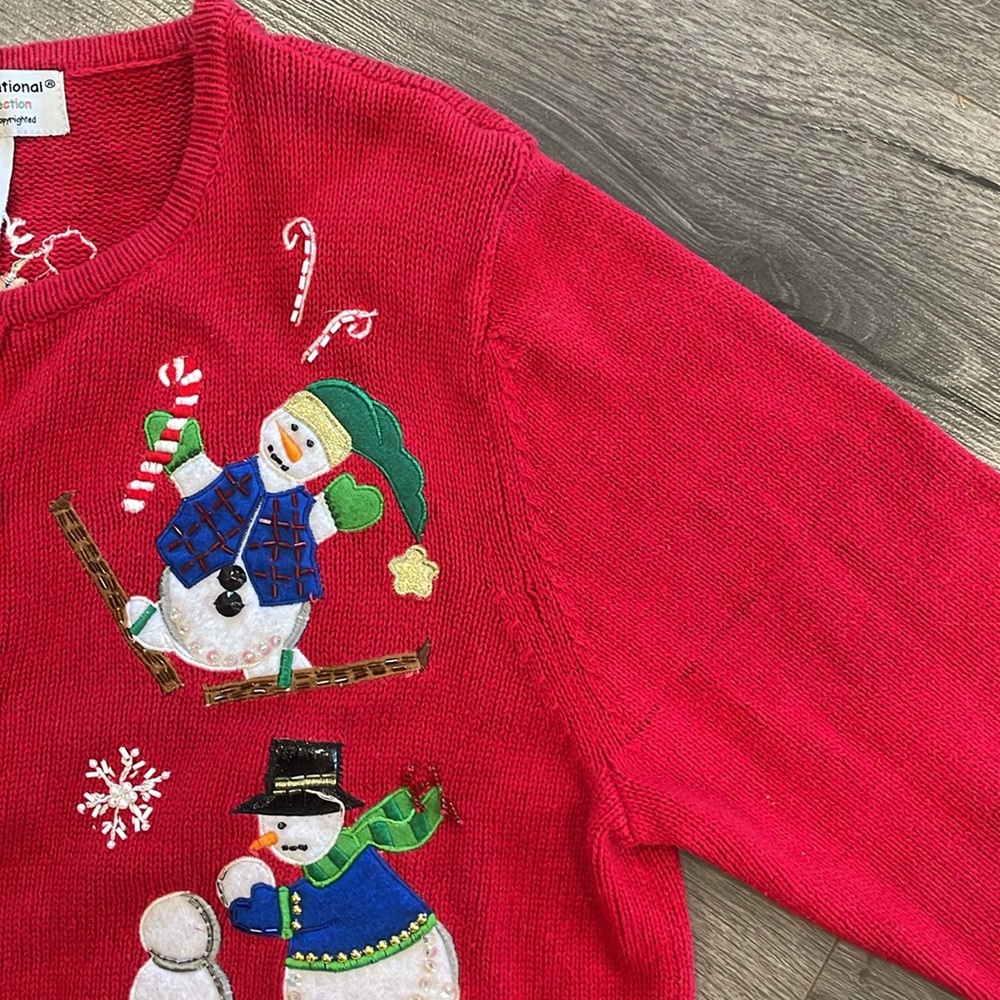 🎄Adorable button Christmas Sweater/cardigan.  Red sweater with snowmen, size L - Picture 6 of 9